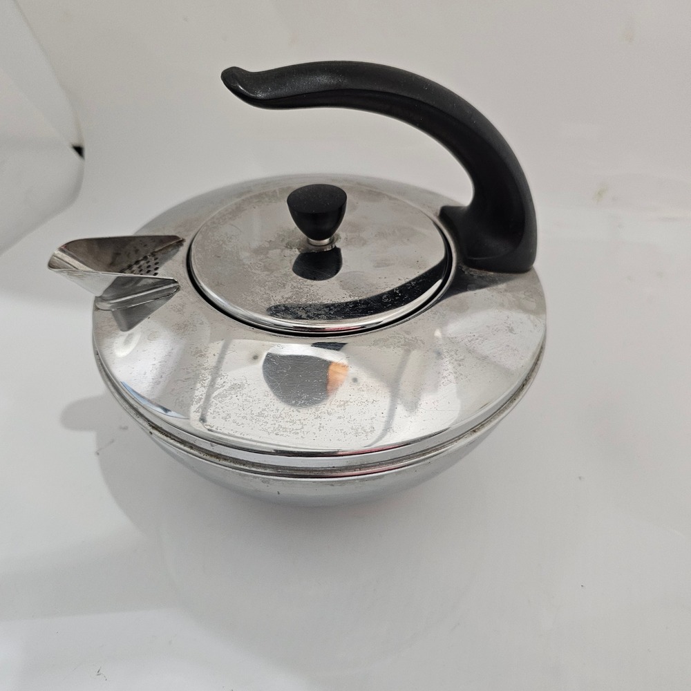 Vtg Revere Ware 18/01 Stainless Steel Tea Kettle Stovetop Teapot with Strainer